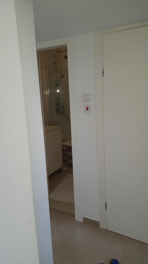 Room Near Sheba Medical Center, And Bar Ilan, And Tlv Airport Qiryat Ono Exterior photo