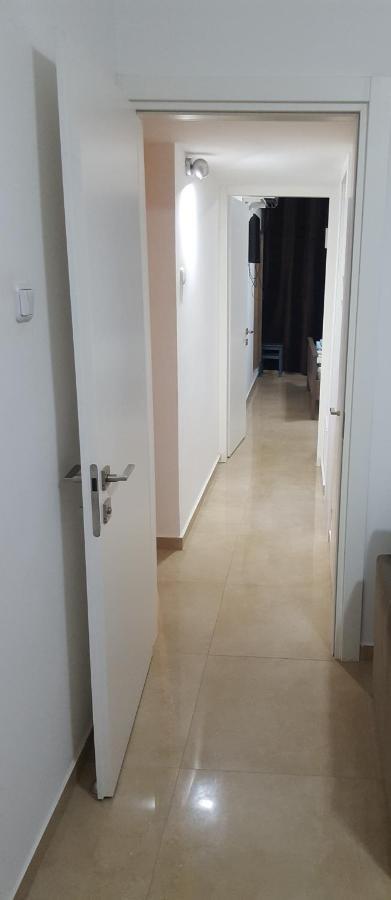 Room Near Sheba Medical Center, And Bar Ilan, And Tlv Airport Qiryat Ono Exterior photo